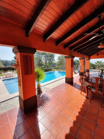 Casa premium en Country Los Azahares Yerba Buena