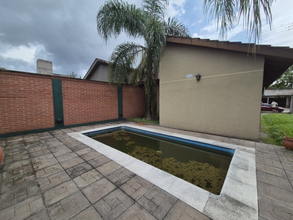 Casa 3d con pileta y quincho Barrio Ampliación América Paraguay 3.812