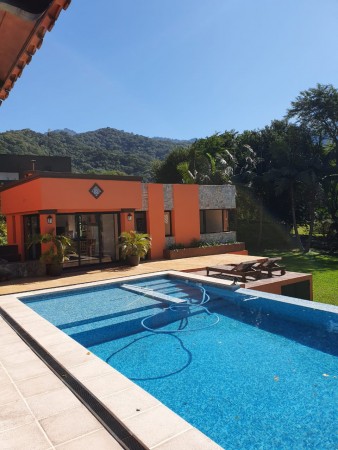 Casa premium en Country Los Azahares Yerba Buena