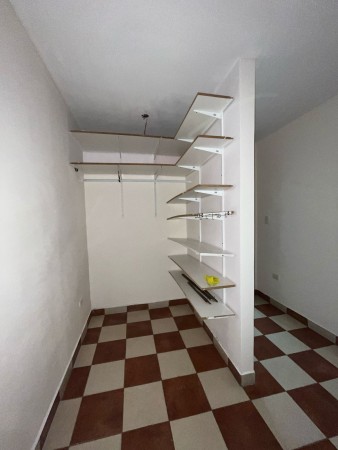 Casa de 4 dormitorios zona Parque Guillermina en Pasaje Gianelli 3.900