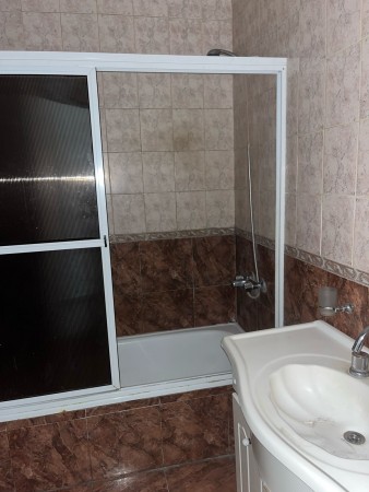 Casa de 4 dormitorios zona Parque Guillermina en Pasaje Gianelli 3.900