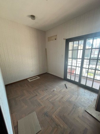 Casa de 10x50 en Coronel Zelaya 145