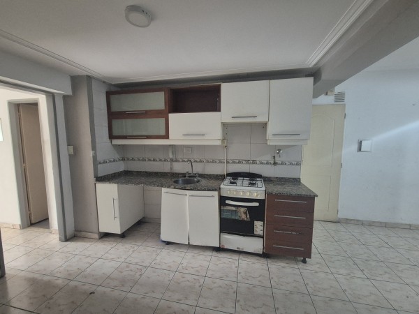 Departamento 1d en Corrientes al 900