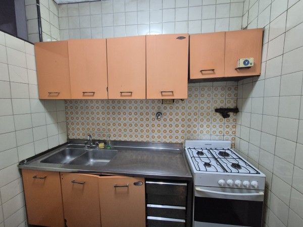 Casa en Barrio Norte de dos planta para remodelar o para edificar en altura sobre Santa Fe casi Junin