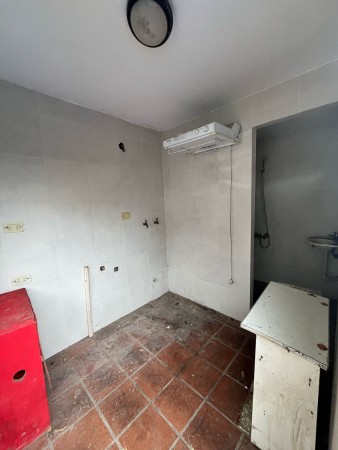 Casa de 4 dormitorios zona Parque Guillermina en Pasaje Gianelli 3.900