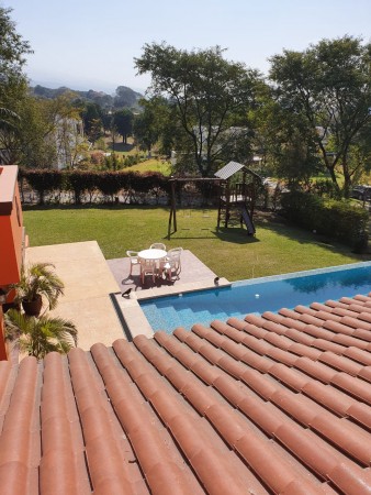 Casa premium en Country Los Azahares Yerba Buena