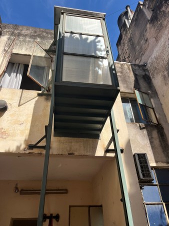 Casa en alquiler en Santa Fe 789 entre Junin y Maipu Barrio Norte