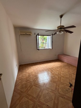 Casa de 4 dormitorios zona Parque Guillermina en Pasaje Gianelli 3.900