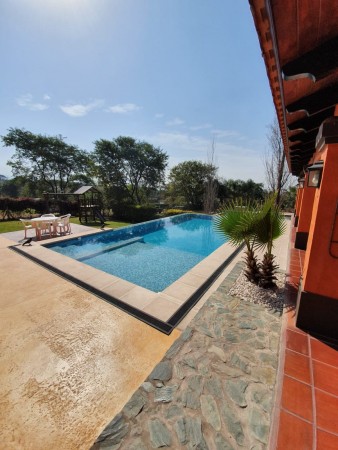 Casa premium en Country Los Azahares Yerba Buena