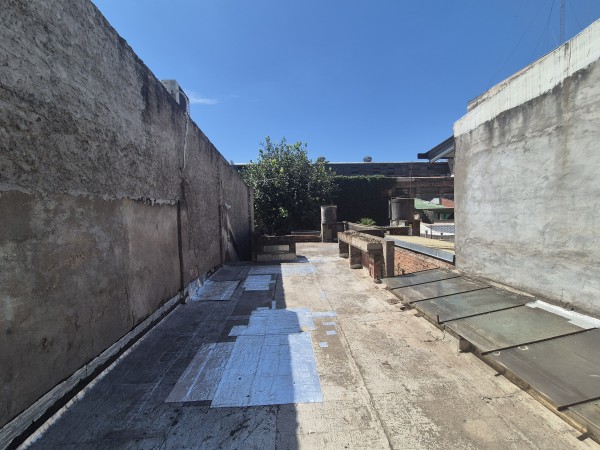 CASA A METROS DEL PARQUE AVELLANEDA EN MENDOZA 1573
