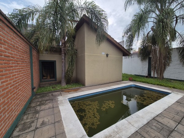 Casa 3d con pileta y quincho Barrio Ampliación América Paraguay 3.812