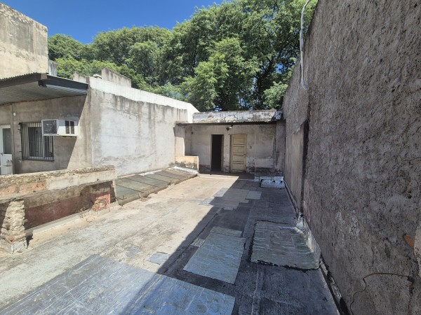 CASA A METROS DEL PARQUE AVELLANEDA EN MENDOZA 1573
