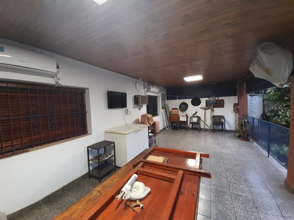 Casa tres dormitorios en calle General Paz al 2.300 apta credito hipotecario