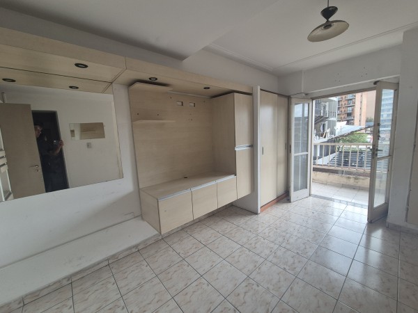 Departamento 1d en Corrientes al 900