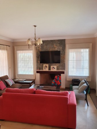 Casa premium en Country Los Azahares Yerba Buena
