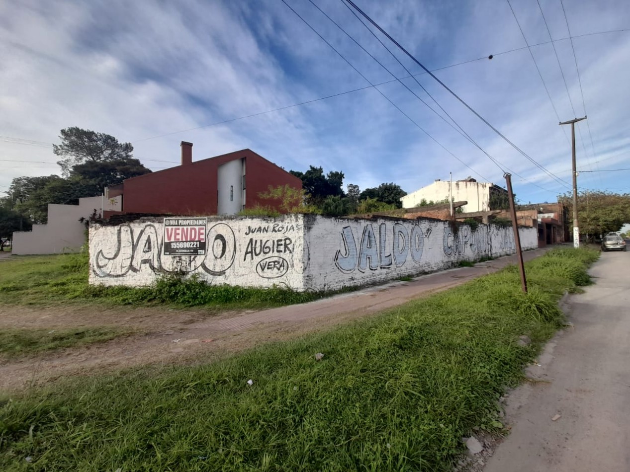 TERRENO ESQUINA EN AV. LIBANO Y VENEZUELA DE 330 M2