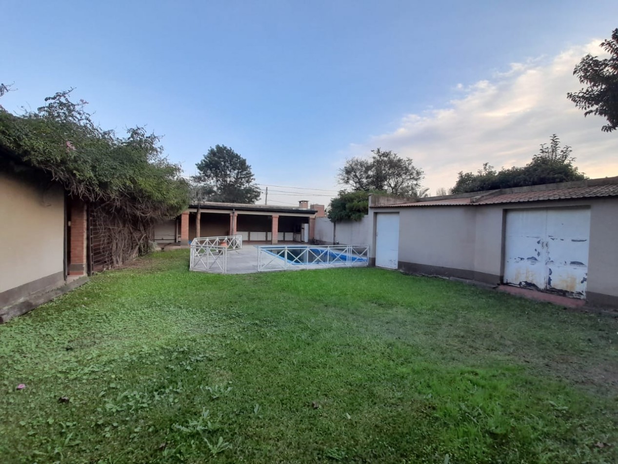 DUPLEX EN YERBA BUENA CON PILETA DE 4D EN CALLE PERU AL 1400