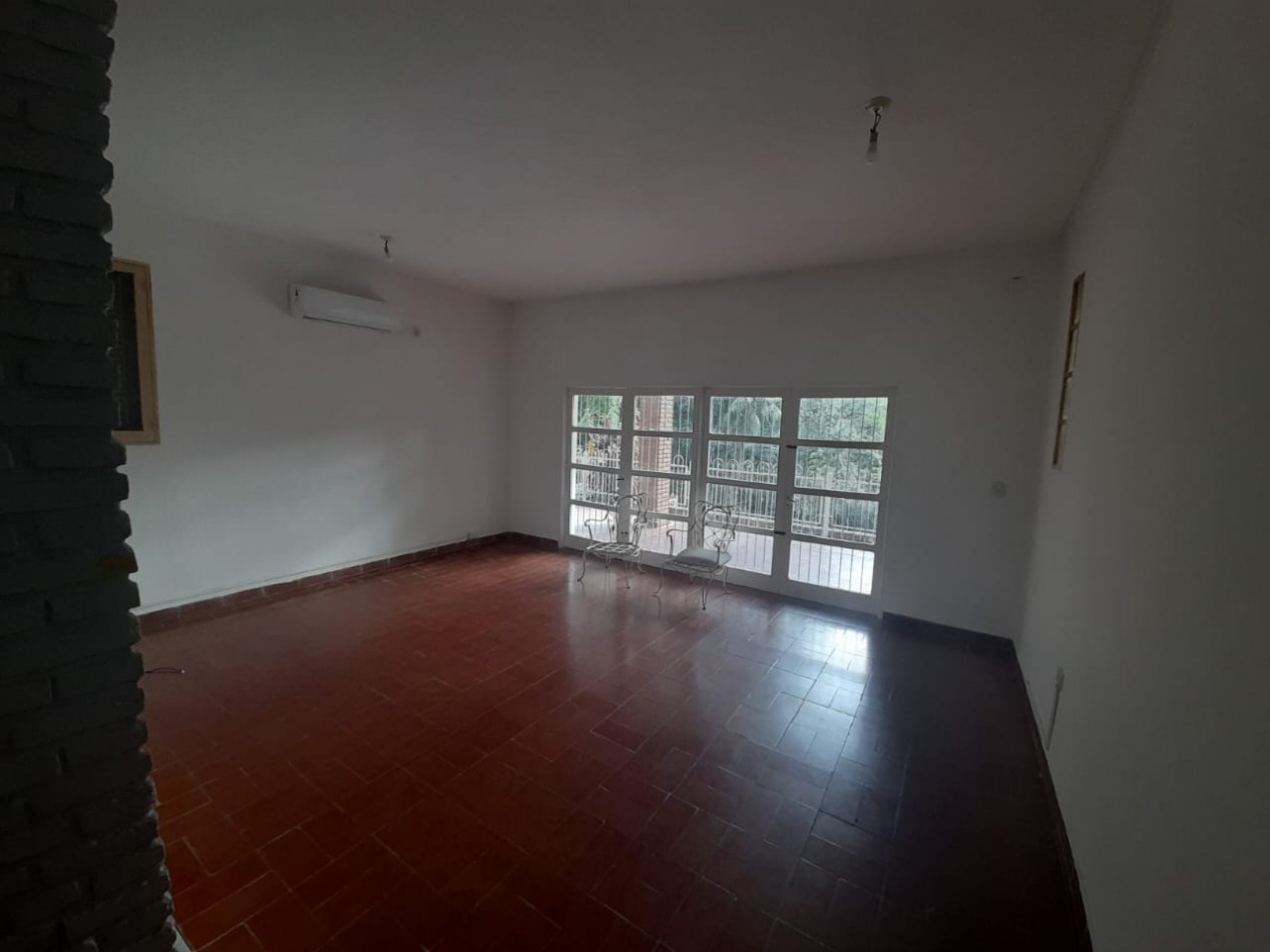 CASA YERBA BUENA EN EL CORTE APTA CREDITO DE 3 DORMITORIOS CON PILETA Y PARQUE 