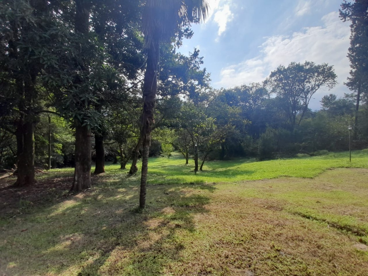 CASA YERBA BUENA EN EL CORTE APTA CREDITO DE 3 DORMITORIOS CON PILETA Y PARQUE 