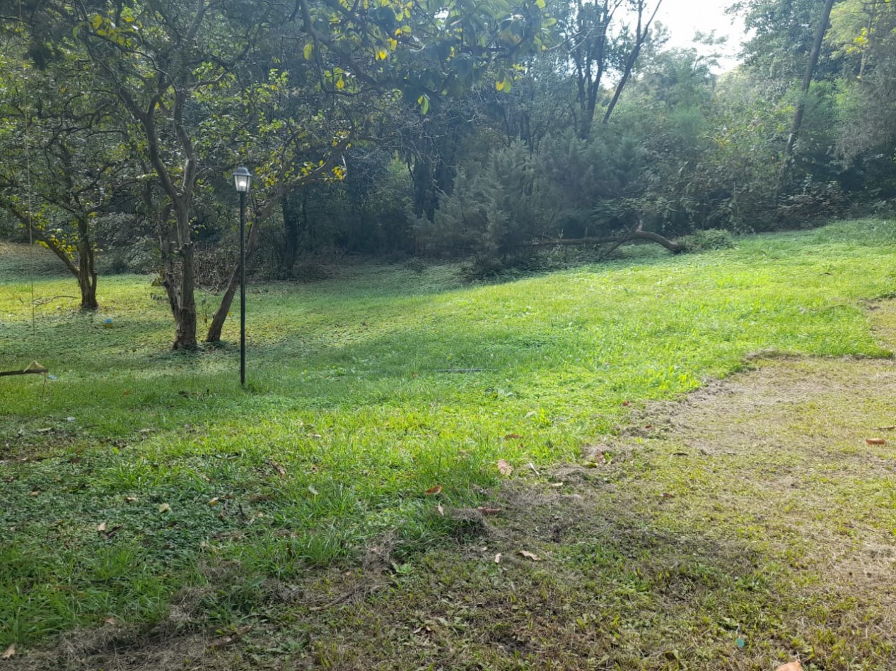 CASA YERBA BUENA EN EL CORTE APTA CREDITO DE 3 DORMITORIOS CON PILETA Y PARQUE 