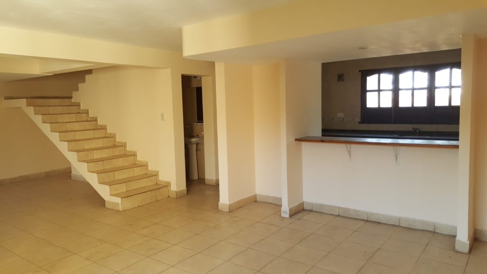 DUPLEX 4D EN YERBA BUENA ALTURA SOLANO VERA Y MENDOZA INGRESO AL GLOF CLUB YERBA BUENA
