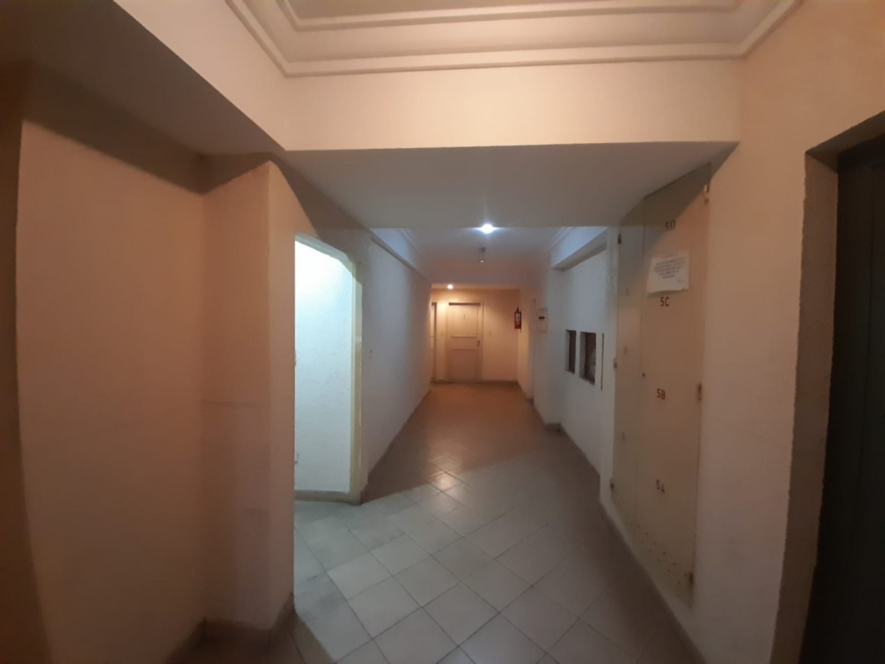 DEPARTAMENTO 1D MUÑECAS AL 400 BARRIO NORTE