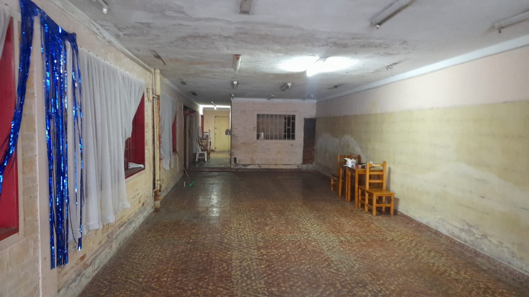 LOCAL COMERCIAL EN CORDOBA AL 1300