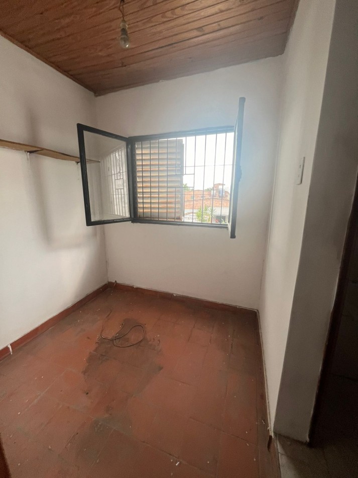 CASA 3D BARRIO 17 DE AGOSTO ALTURA AVENIDA COLON AL 1800