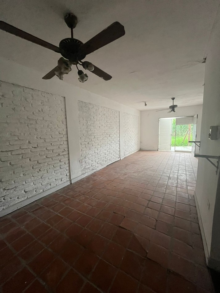 CASA 3D BARRIO 17 DE AGOSTO ALTURA AVENIDA COLON AL 1800