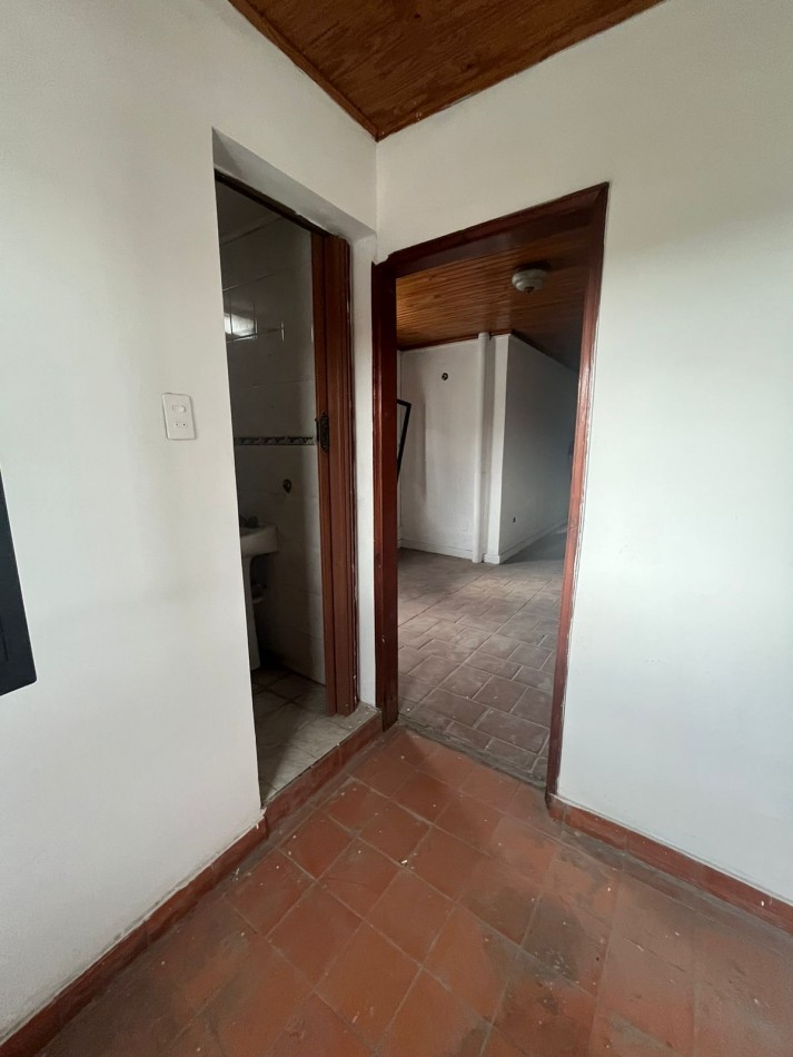 CASA 3D BARRIO 17 DE AGOSTO ALTURA AVENIDA COLON AL 1800