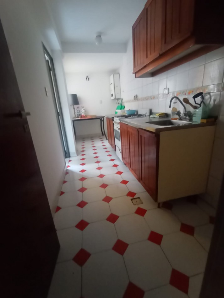 DEPARTAMENTO 1D AMPLIO EN MENDOZA Y VIRGEN DE LA MERCED