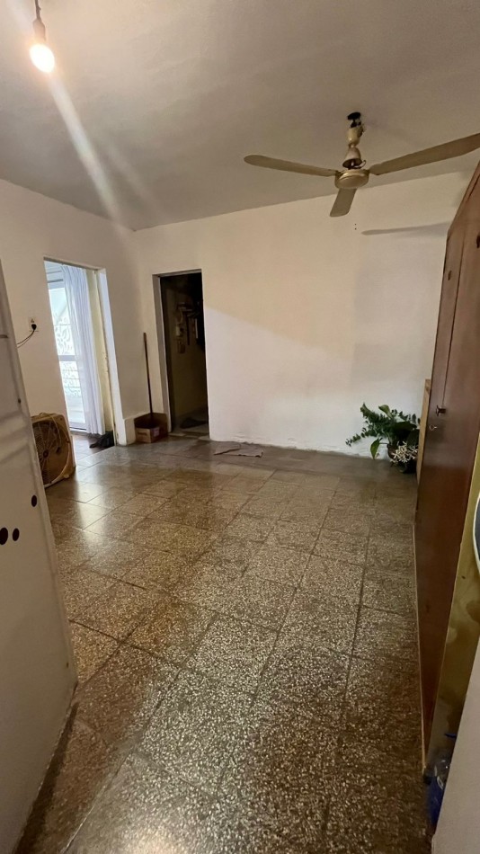 CASA CON LOCAL COMERCIAL EN BARRIO INDEPENDENCIA