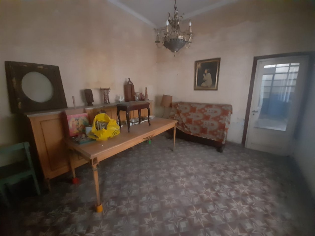 CASA A METROS DEL PARQUE AVELLANEDA EN MENDOZA 1573