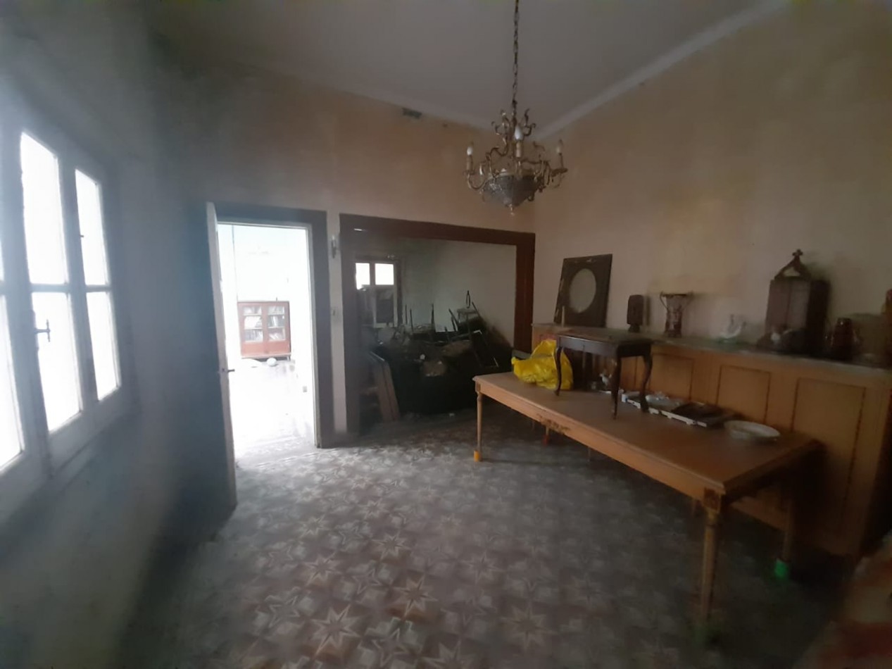 CASA A METROS DEL PARQUE AVELLANEDA EN MENDOZA 1573
