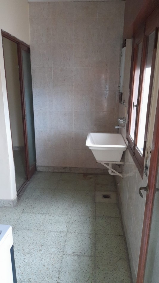 DEPARTAMENTO 2D EN 24 DE SEPTIEMBRE AL 1000