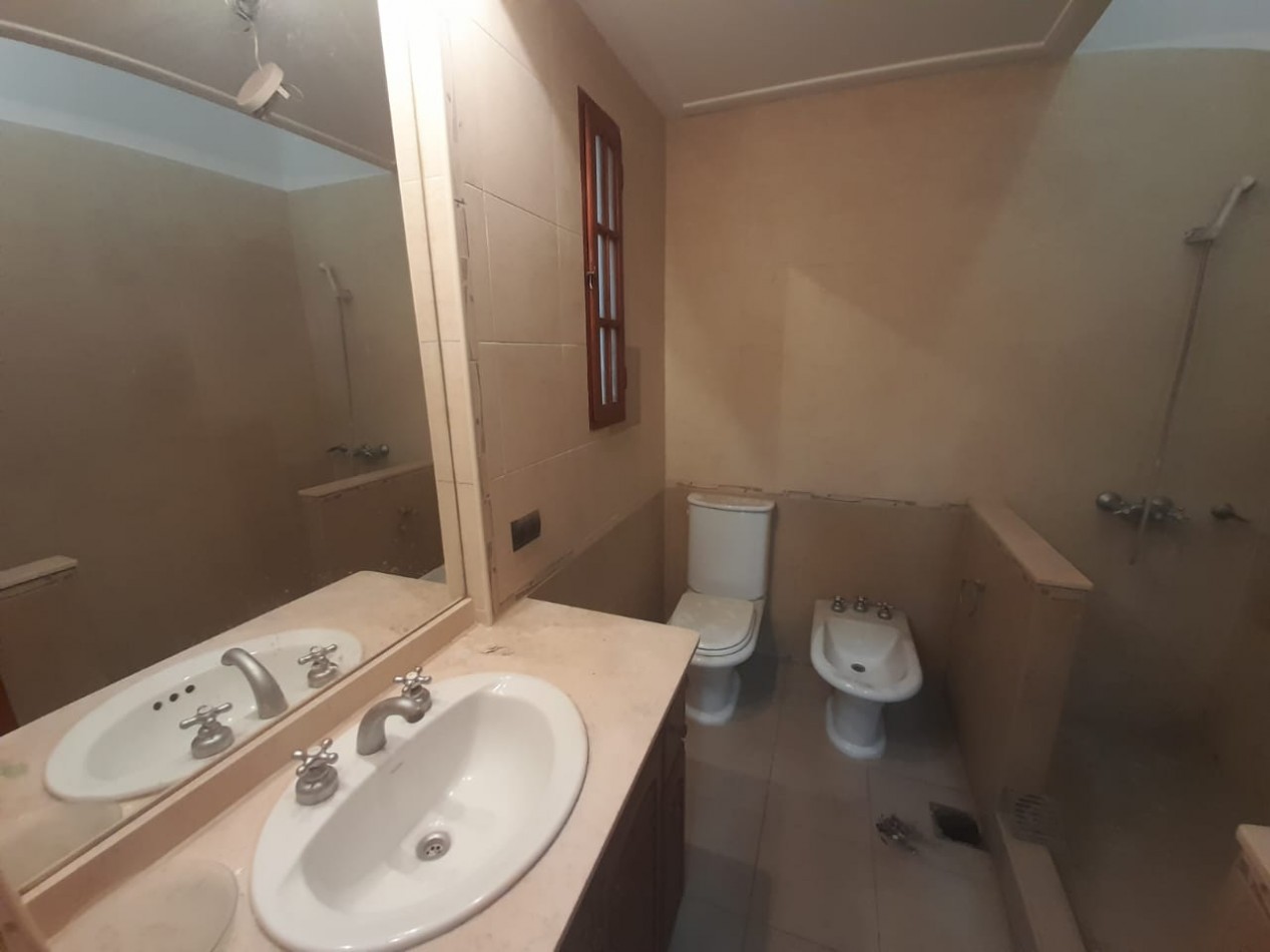 LOCAL COMERCIAL A ESTRENAR EN LA RIOJA AL 600 BARRIO SUR