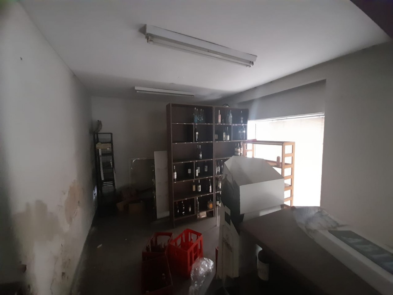 INMUEBLE CON FINES COMERCIALES EN AV. AVELLANEDA Y CORDOBA