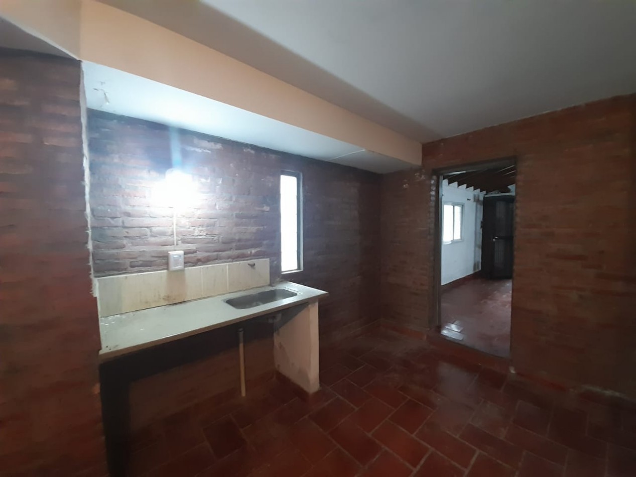 CASA ESQUINA EN YERBA BUENA ZONA PARQUE UNIVERSITARIO JUJUY Y DARWIN
