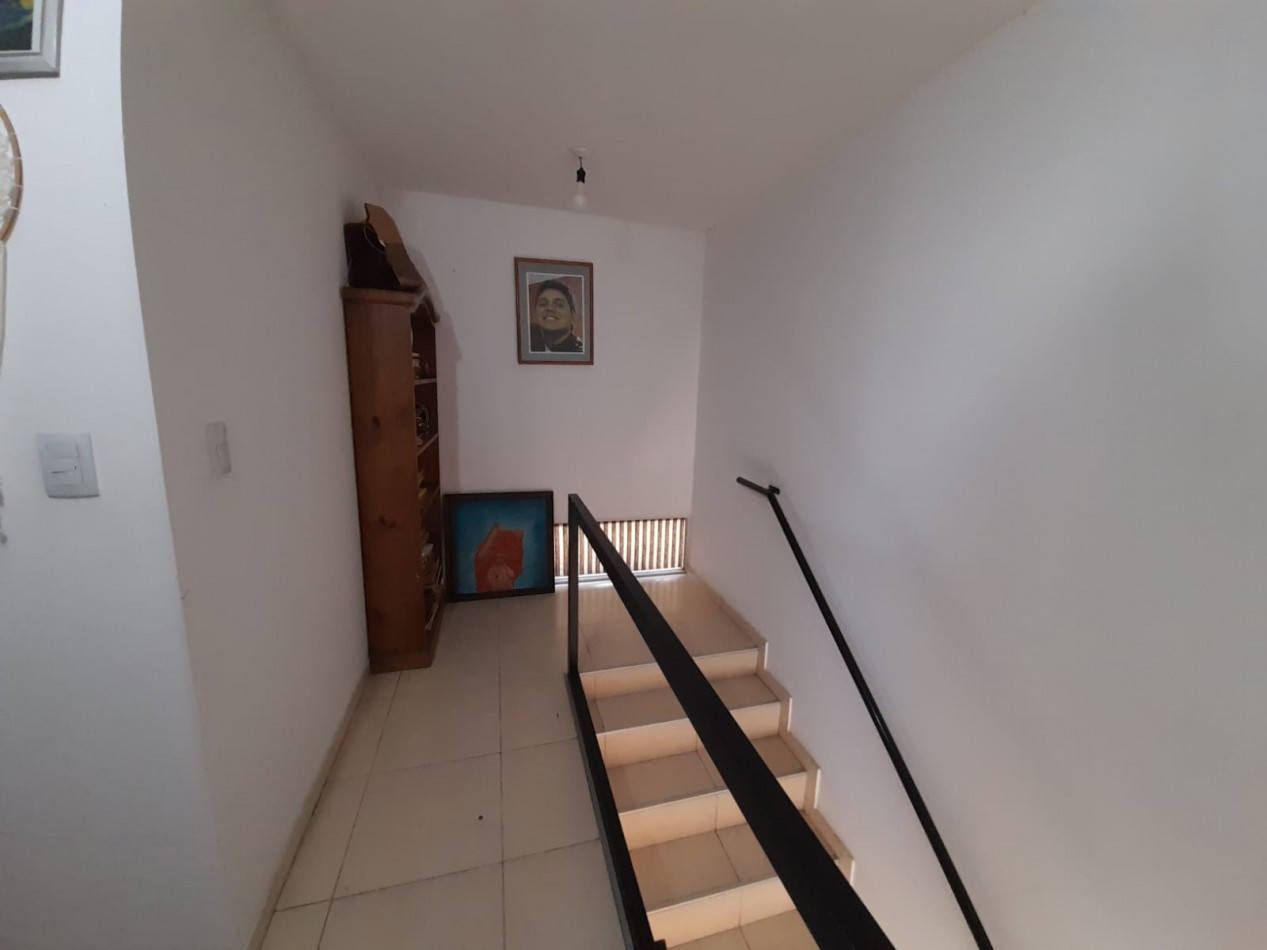 DUPLEX 2D CON COCHERA, COMPLEJO CERRADO HOLMBERG 1800