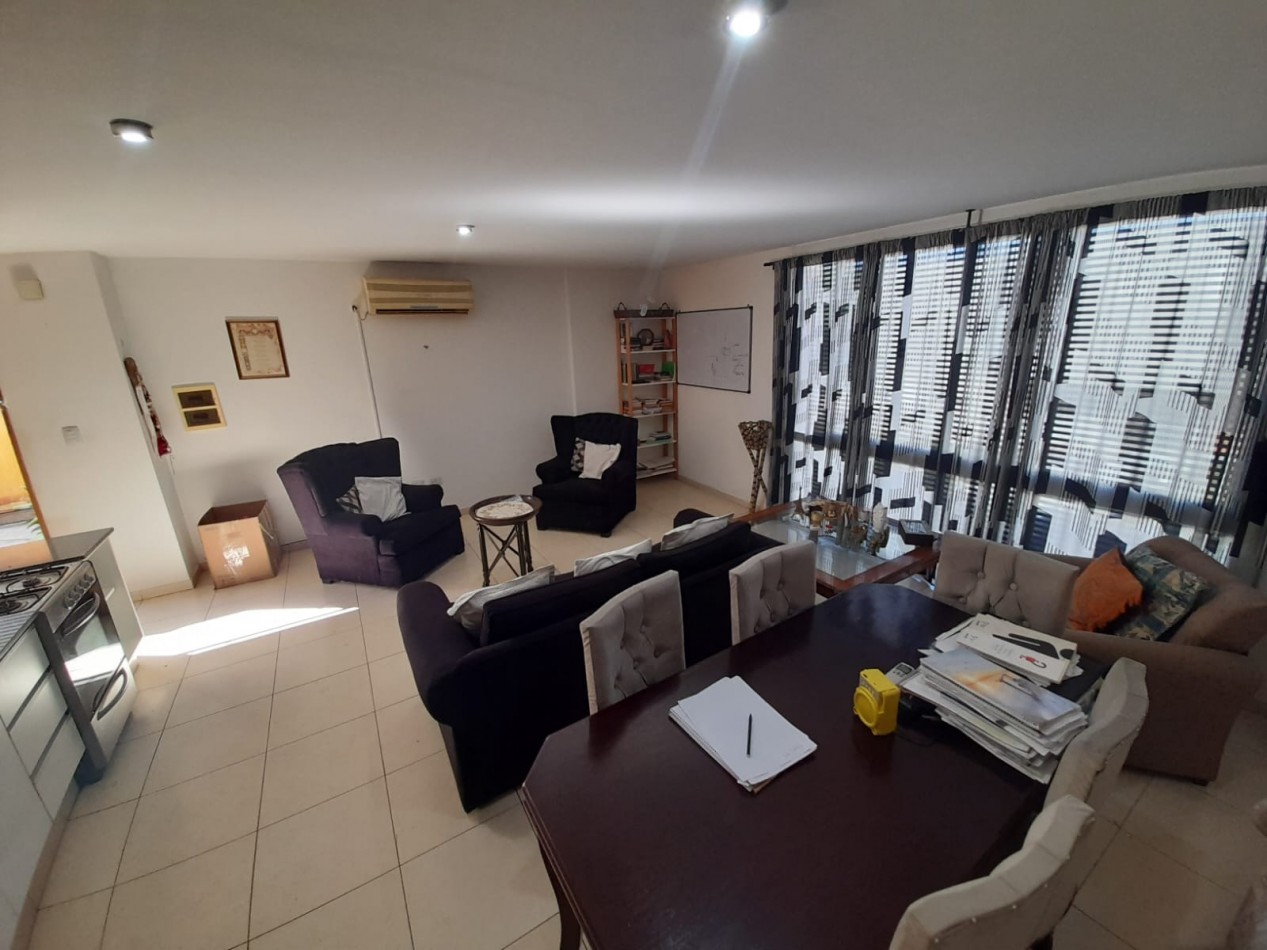 DUPLEX 2D CON COCHERA, COMPLEJO CERRADO HOLMBERG 1800