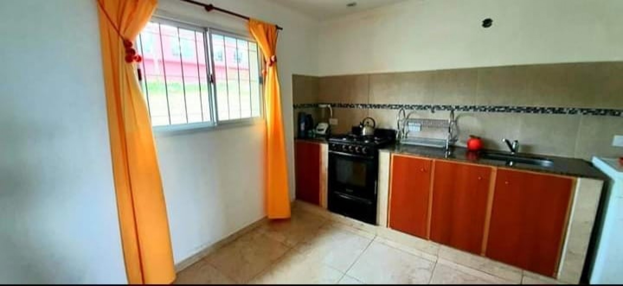 CASA TAFI DEL VALLE EN LOS CUARTOS CON VISTA AL LAGO
