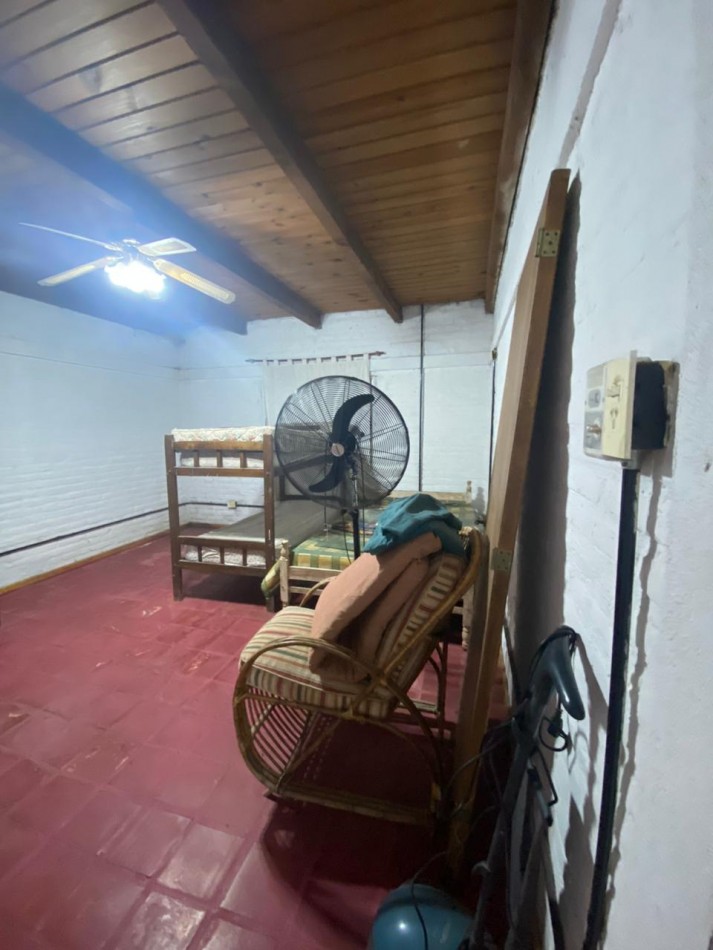 CASA QUINTA CON UNA HECTAREA Y MEDIA EN ESTACION ARAOZ A 30 MINUTOS DEL CENTRO