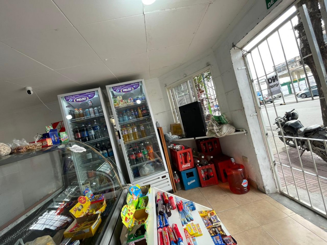 LINDO LOCAL COMERCIAL EN CASAL 24 AL 1300