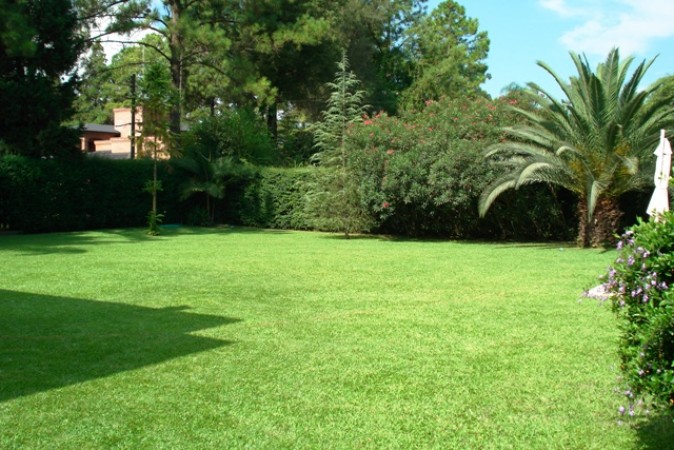 CASA 4D GOLF VIEJO YERBA BUENA PARQUE PISCINA APTA CREDITO