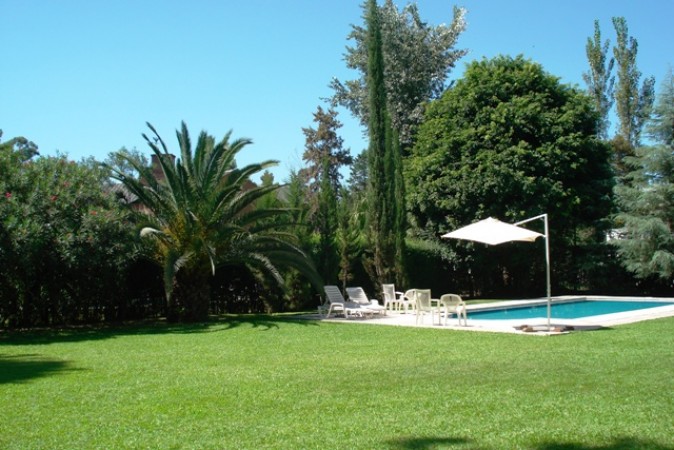 CASA 4D GOLF VIEJO YERBA BUENA PARQUE PISCINA APTA CREDITO