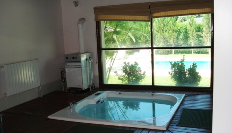 CASA 4D GOLF VIEJO YERBA BUENA PARQUE PISCINA APTA CREDITO