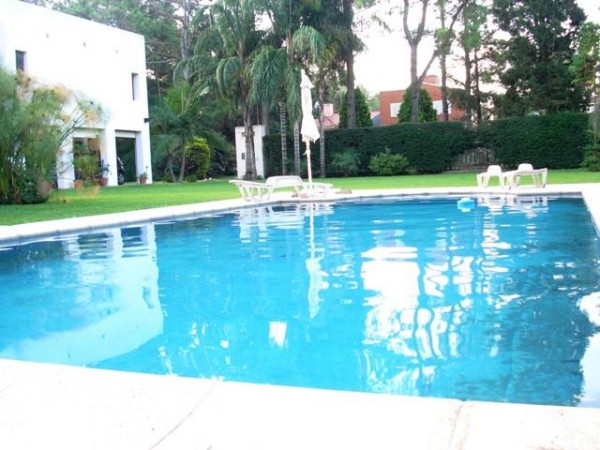 CASA 4D GOLF VIEJO YERBA BUENA PARQUE PISCINA APTA CREDITO