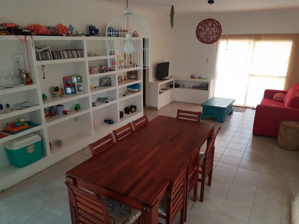 CASA 3D EN COUNTRY LOMA LINDA EN TAFI VIEJO