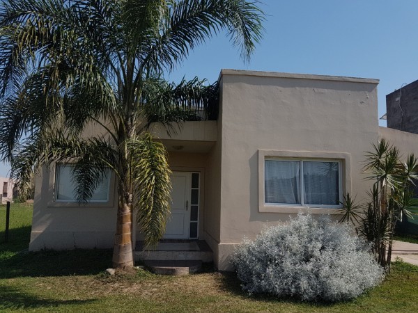 CASA 3D EN COUNTRY LOMA LINDA EN TAFI VIEJO