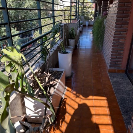 Piso entero 280 m2 en Salta al 500 Barrio Norte